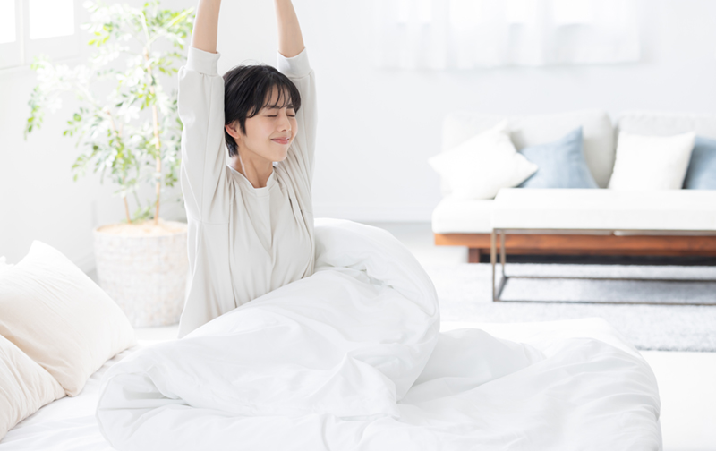 朝起きる時間に合わせてエアコンや照明を自動的に点灯。